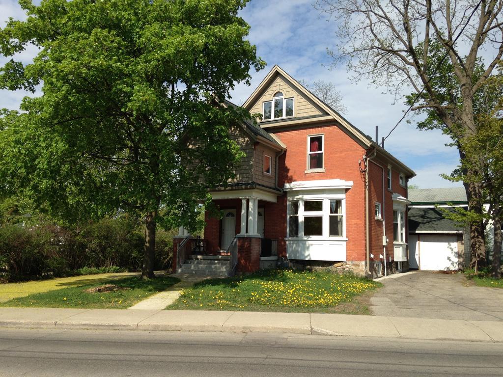 Rose Cottage In Uptown Waterloo Exterior photo